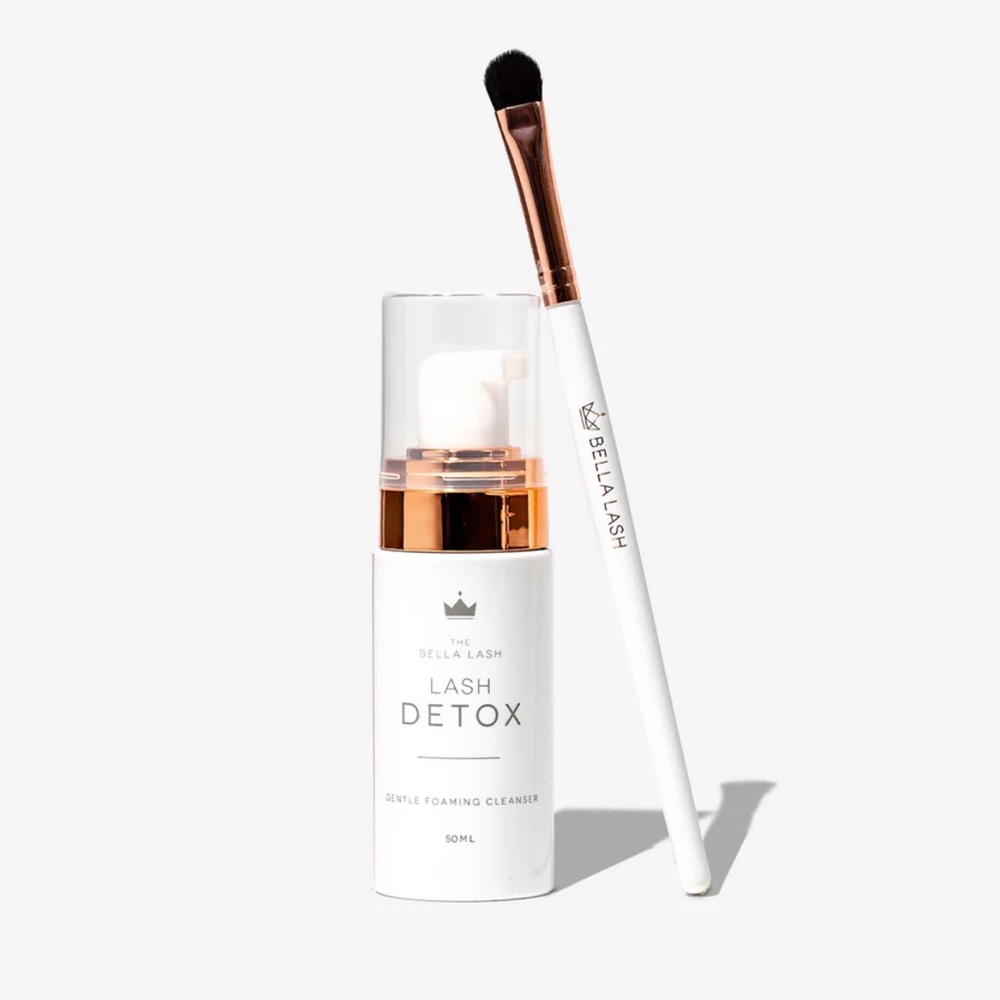 5/$20 NEW in BOX Bella's Lash Detox and Lash Brush